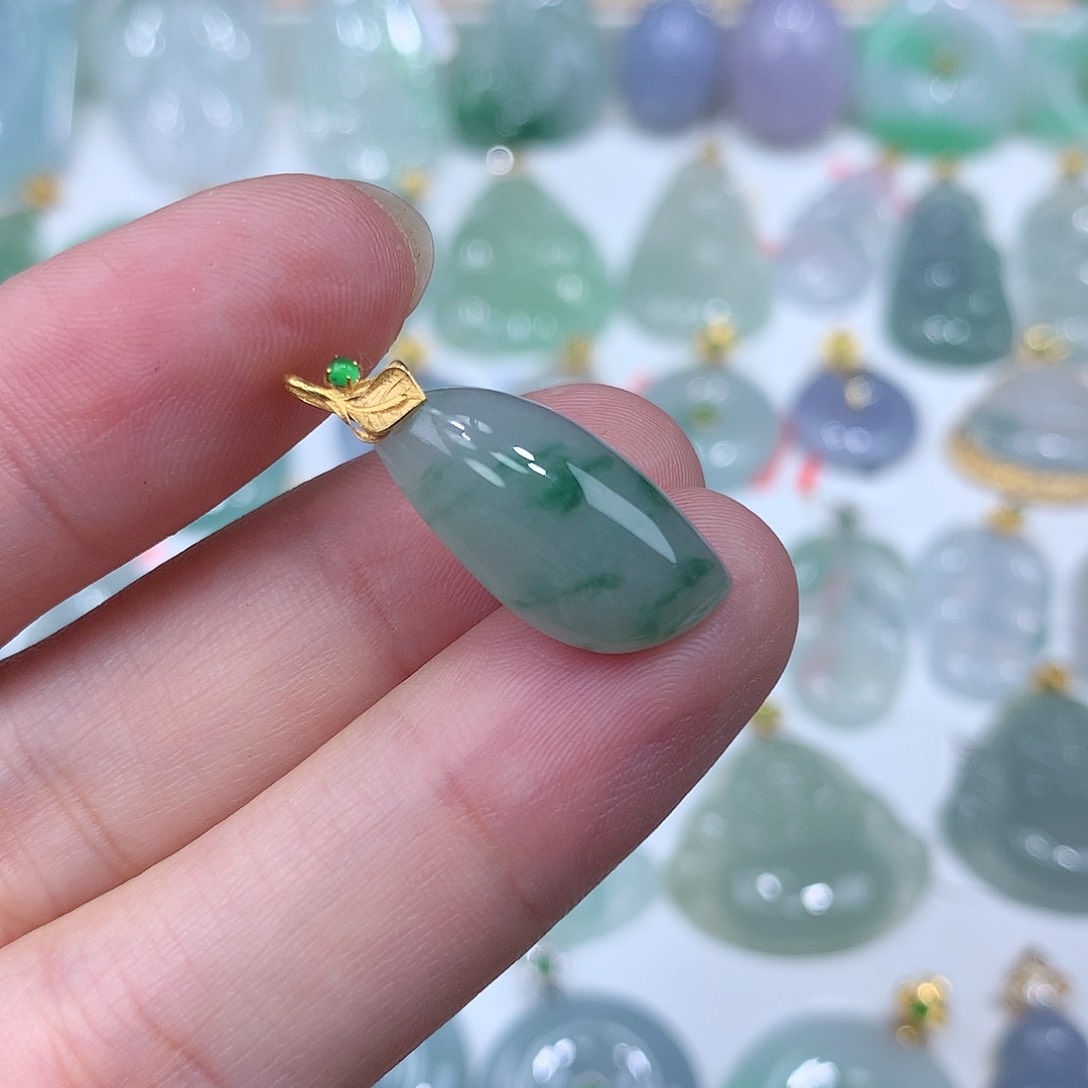 翡翠颈饰18K金镶嵌随行