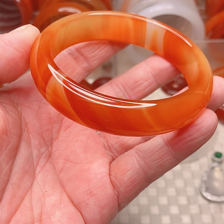 玛瑙/玉髓手镯未镶嵌