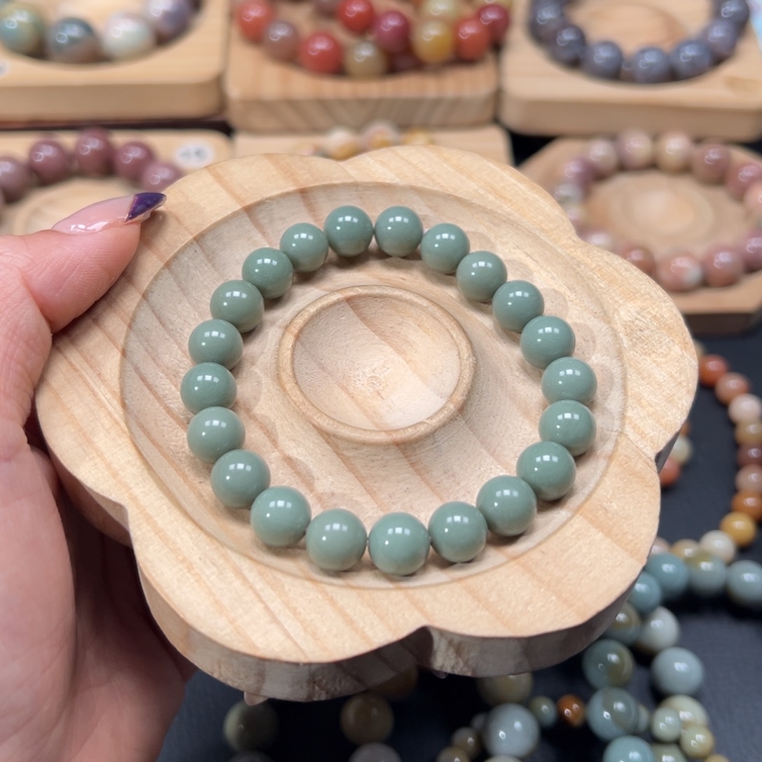 星***程石英质玉未镶嵌手链15