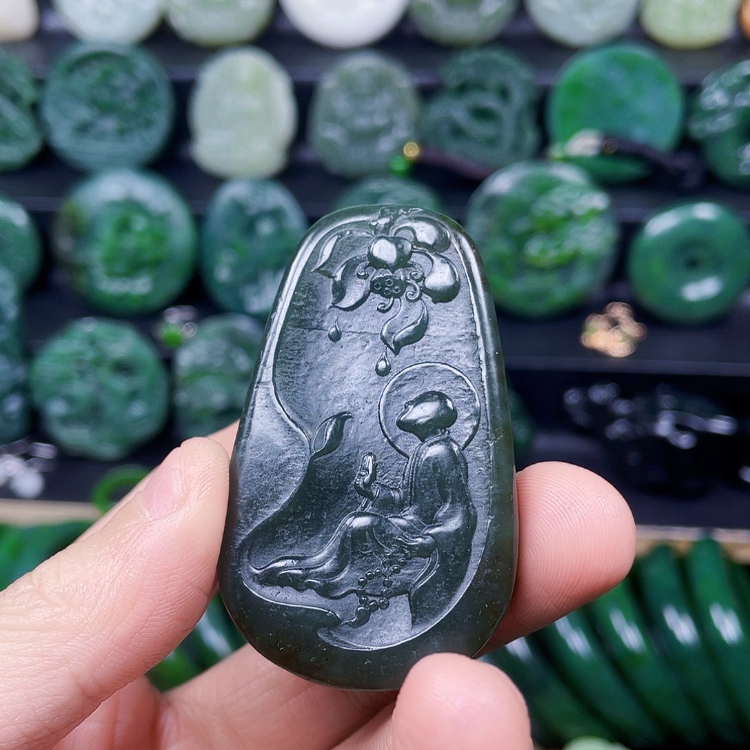 和田玉未镶嵌珠宝半成品