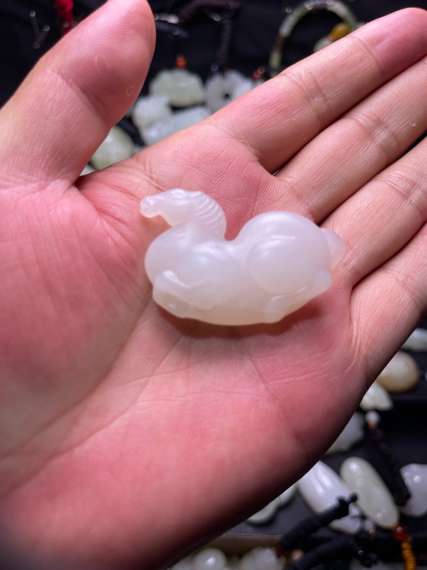 生肖立体设计男女款玉坠