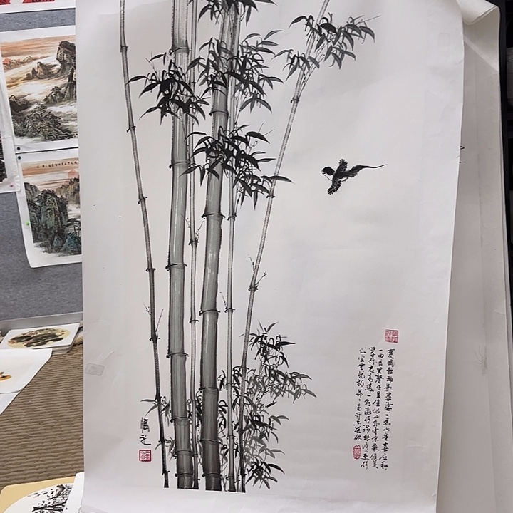 国画花鸟的翅膀是一个