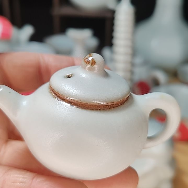 微瑕天青釉把把壶