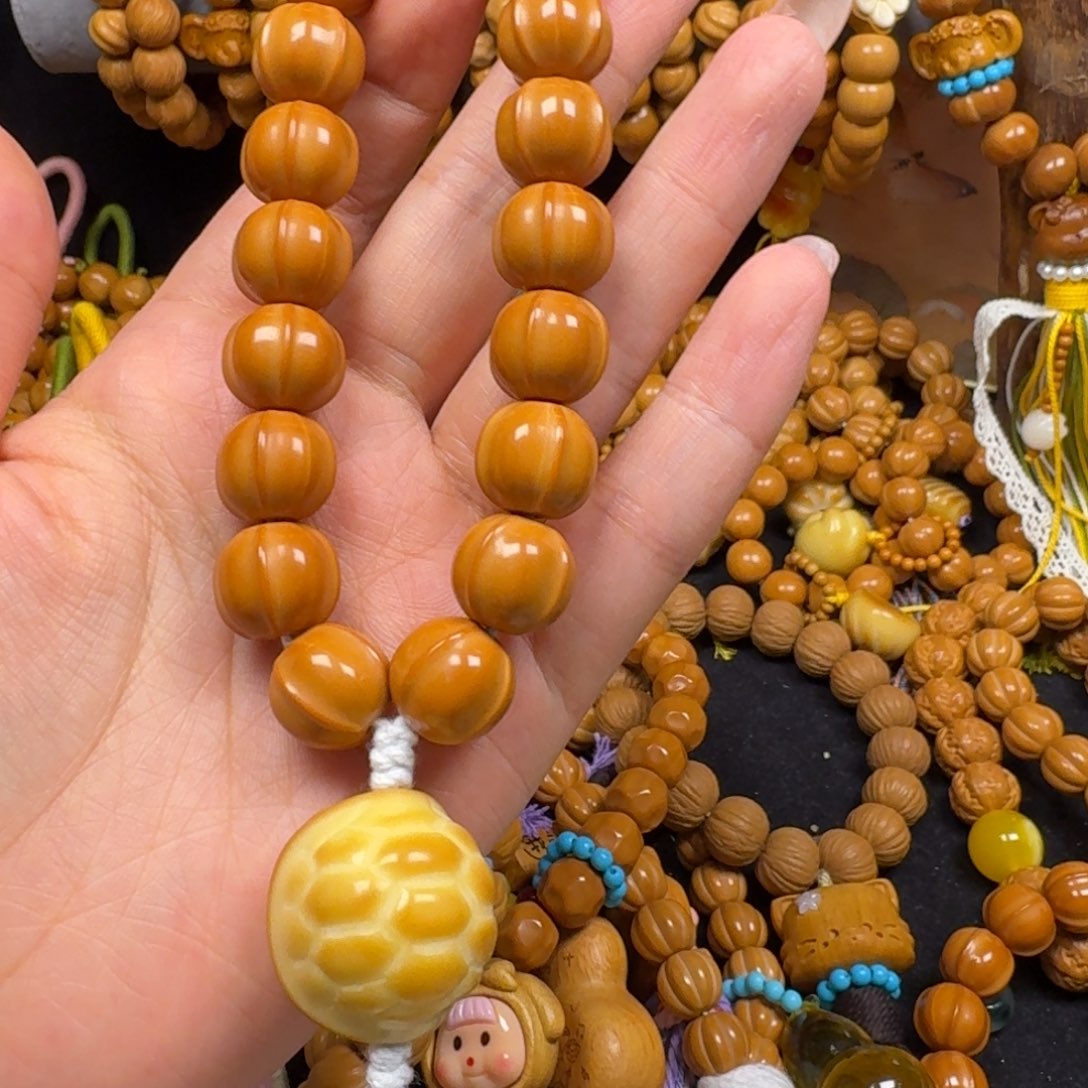 一***月核桃手串/手链四花鲨鱼背手持