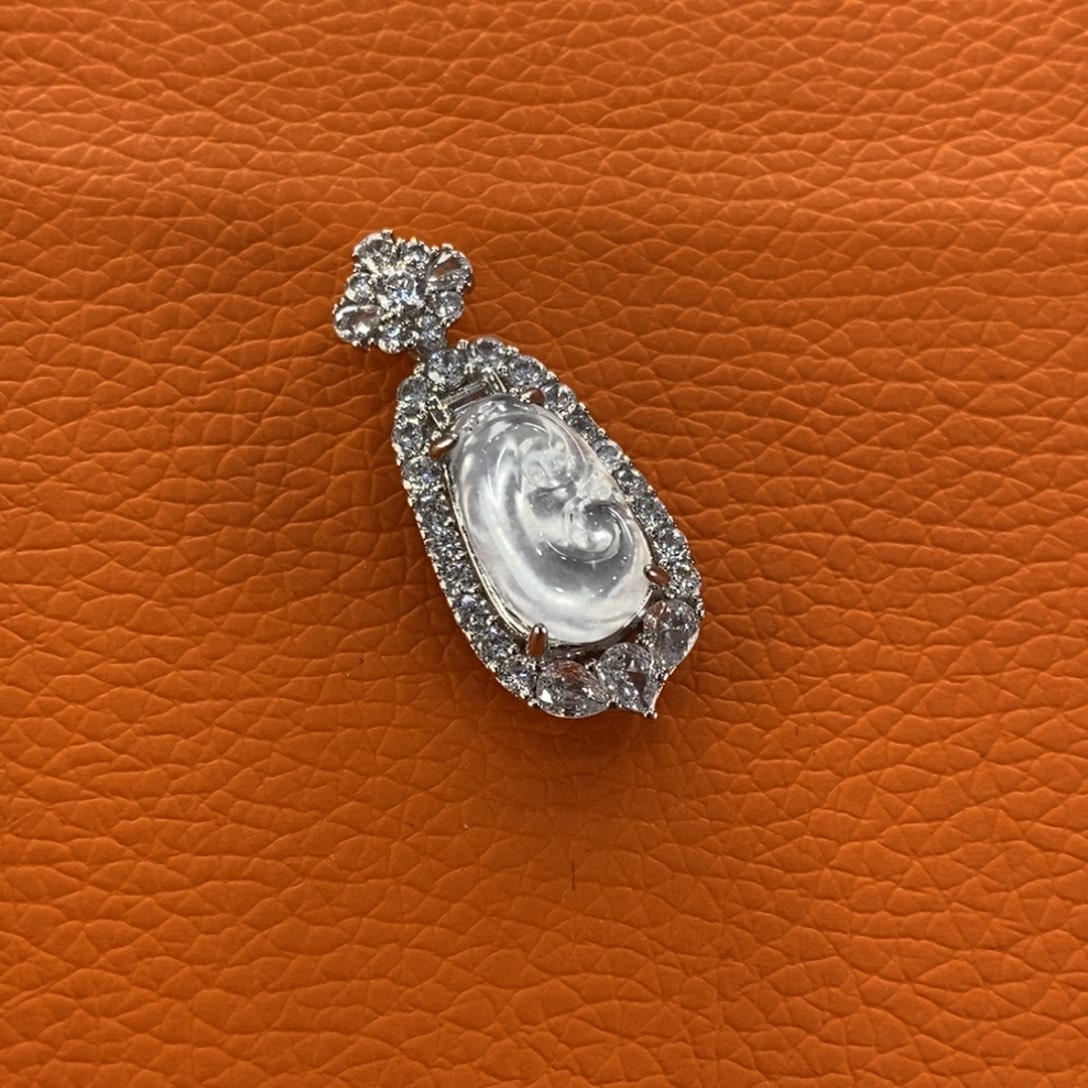 石英质玉吊坠(赠链)合金