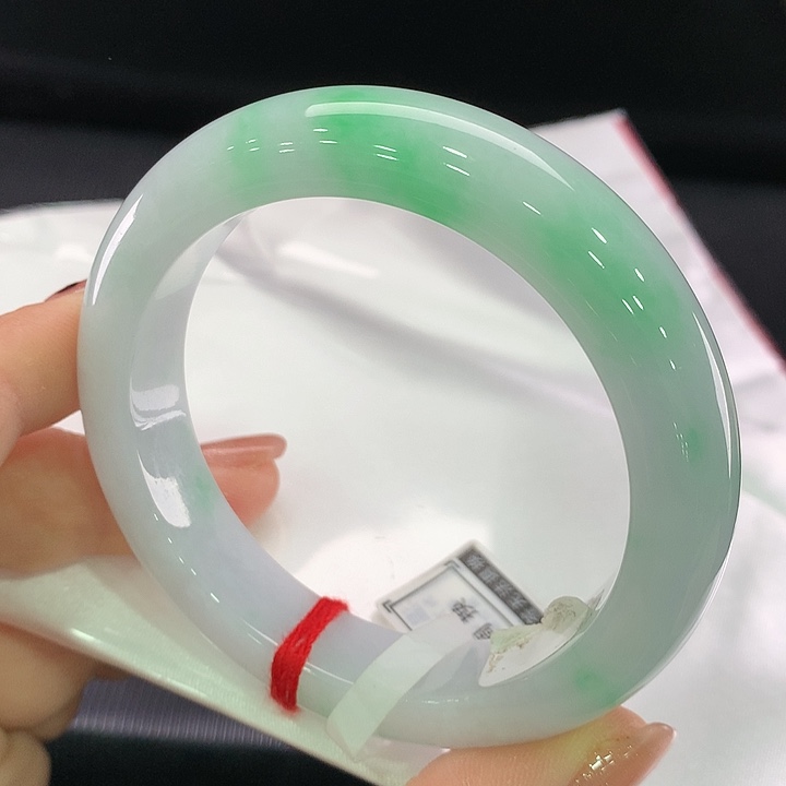 翡翠手镯未镶嵌正圈56