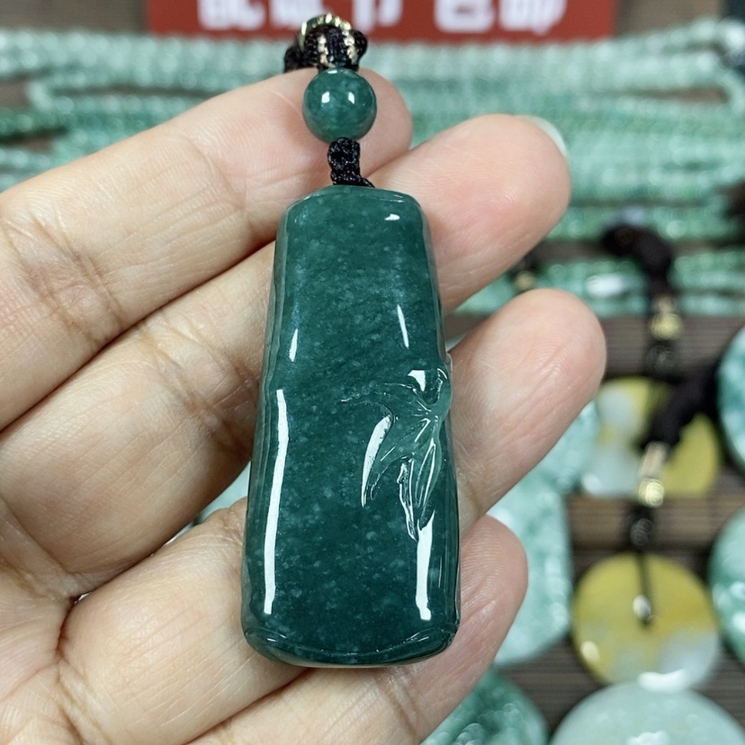 【闪购商品】翡翠颈饰未镶嵌玉吊坠翡翠玉节节高