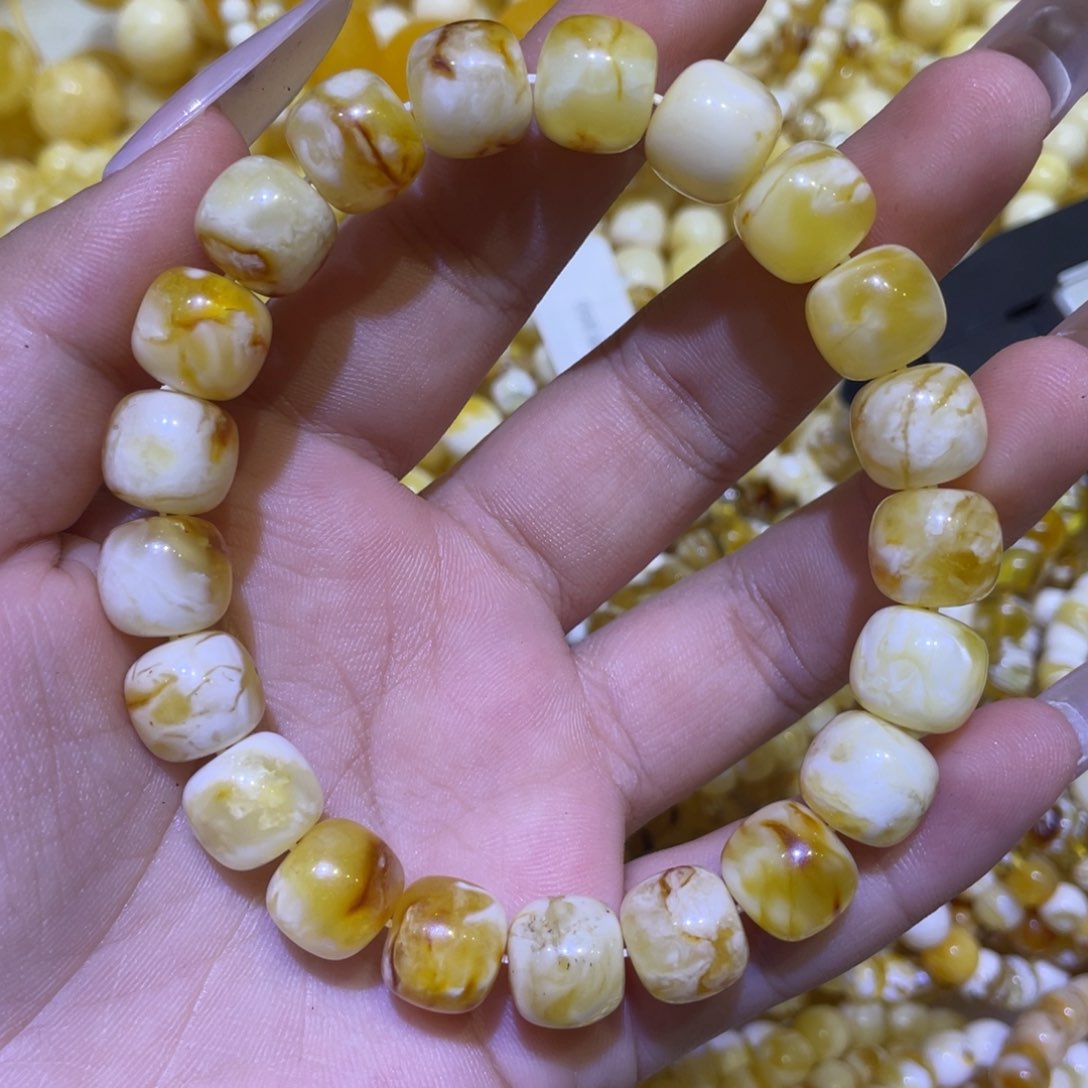 蜜蜡未镶嵌珠宝奇石11m