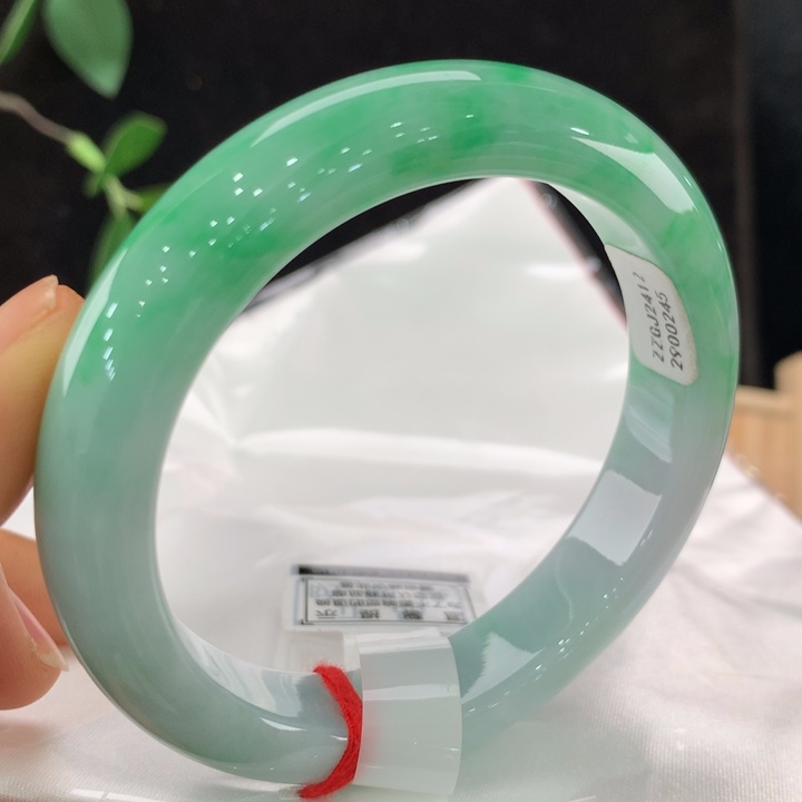 翡翠手镯未镶嵌111-0245