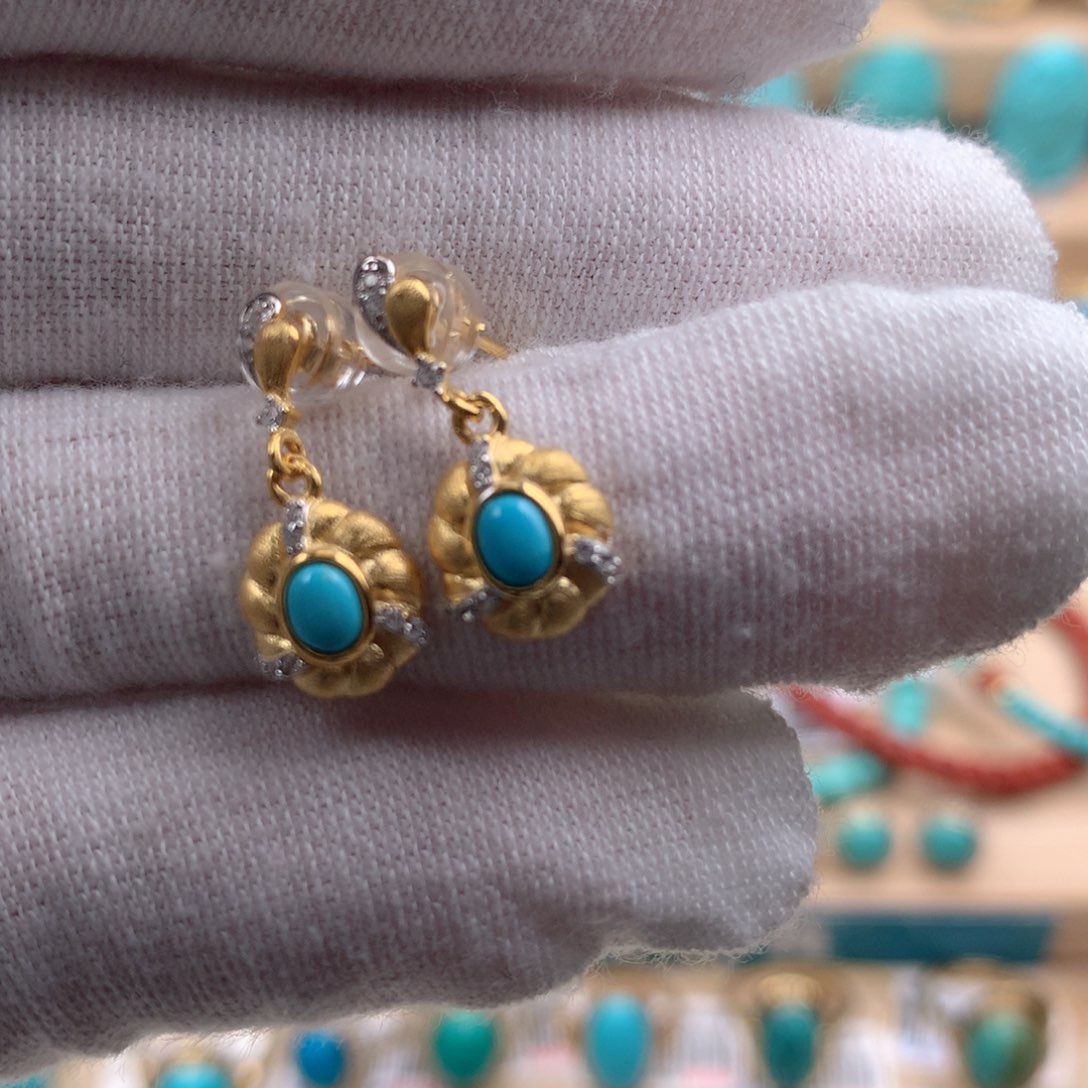 绿松石珠宝奇石18K金镶嵌