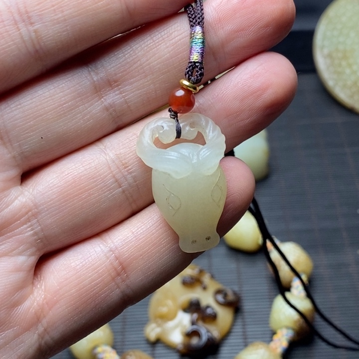 和田玉挂件未镶嵌