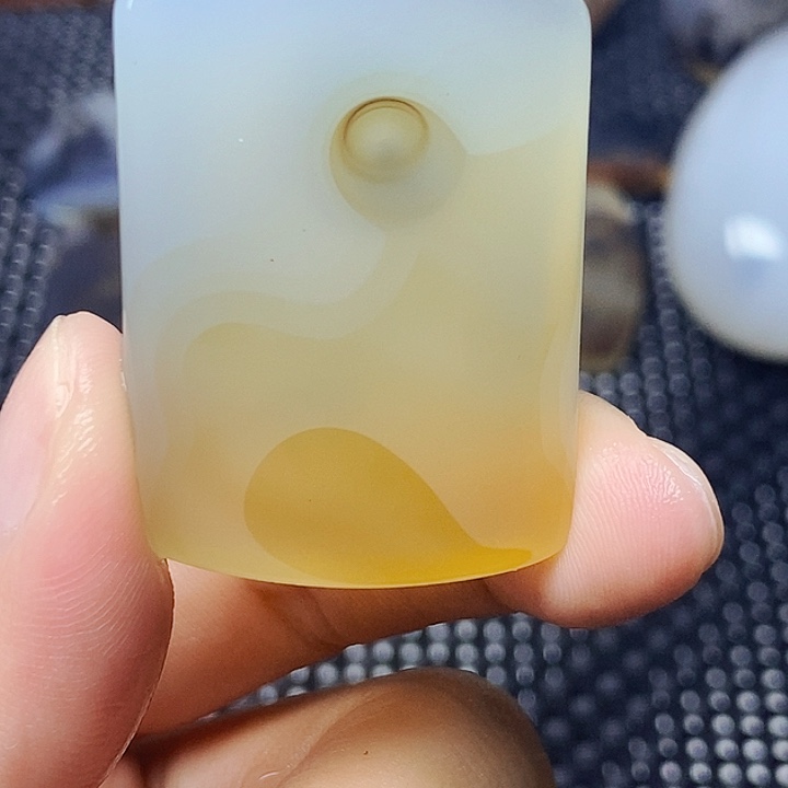 玛瑙/玉髓未镶嵌珠宝半成品