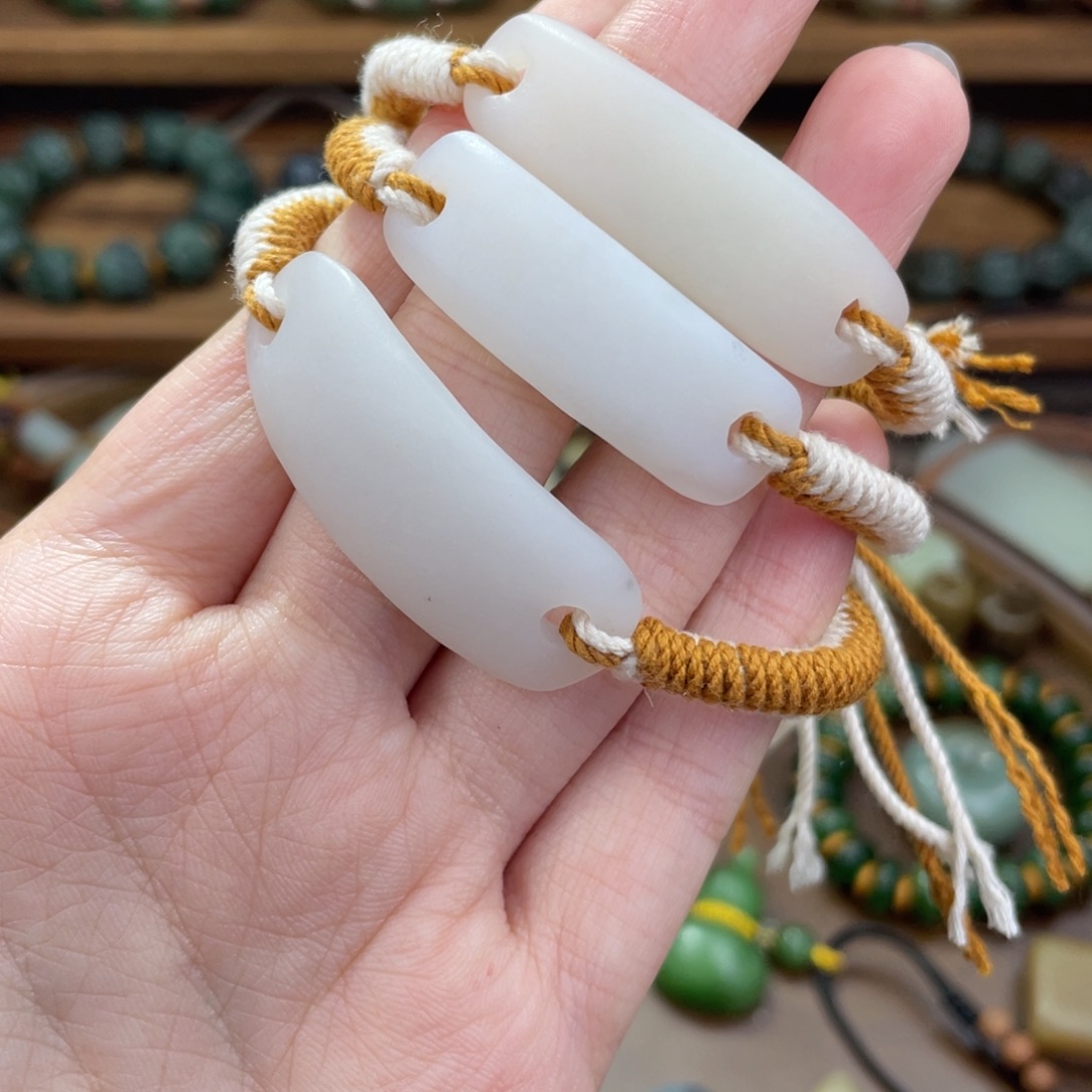 和田玉未镶嵌手链