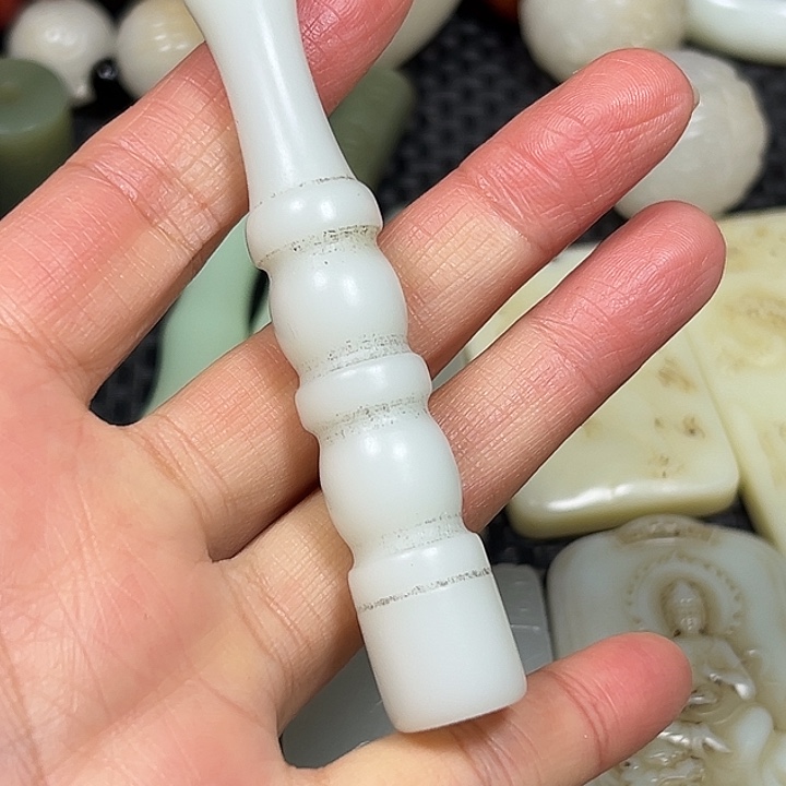 风***8和田玉未镶嵌颈饰