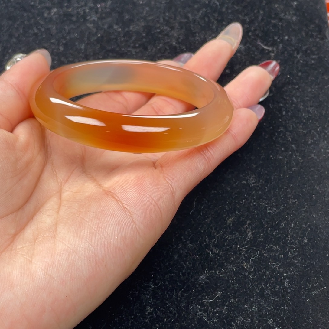 玛瑙/玉髓手镯未镶嵌