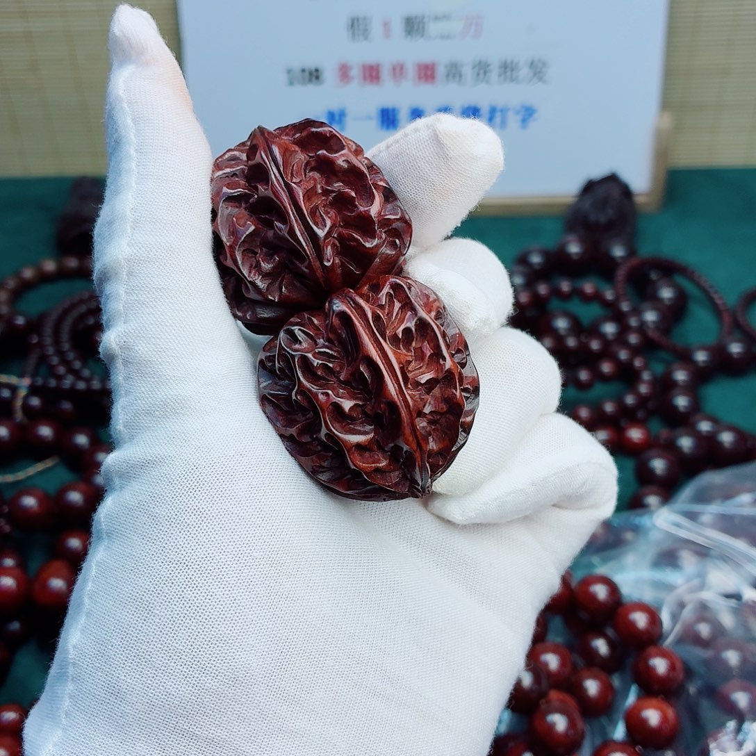 给***菜檀香紫檀（小叶紫檀）手串/手链核桃