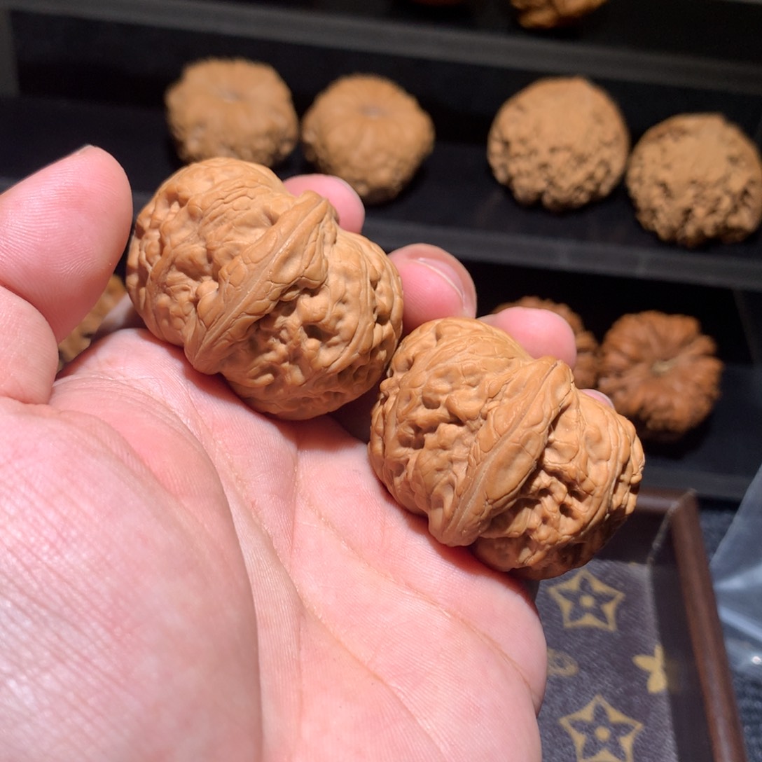 文玩核桃把件22元宝