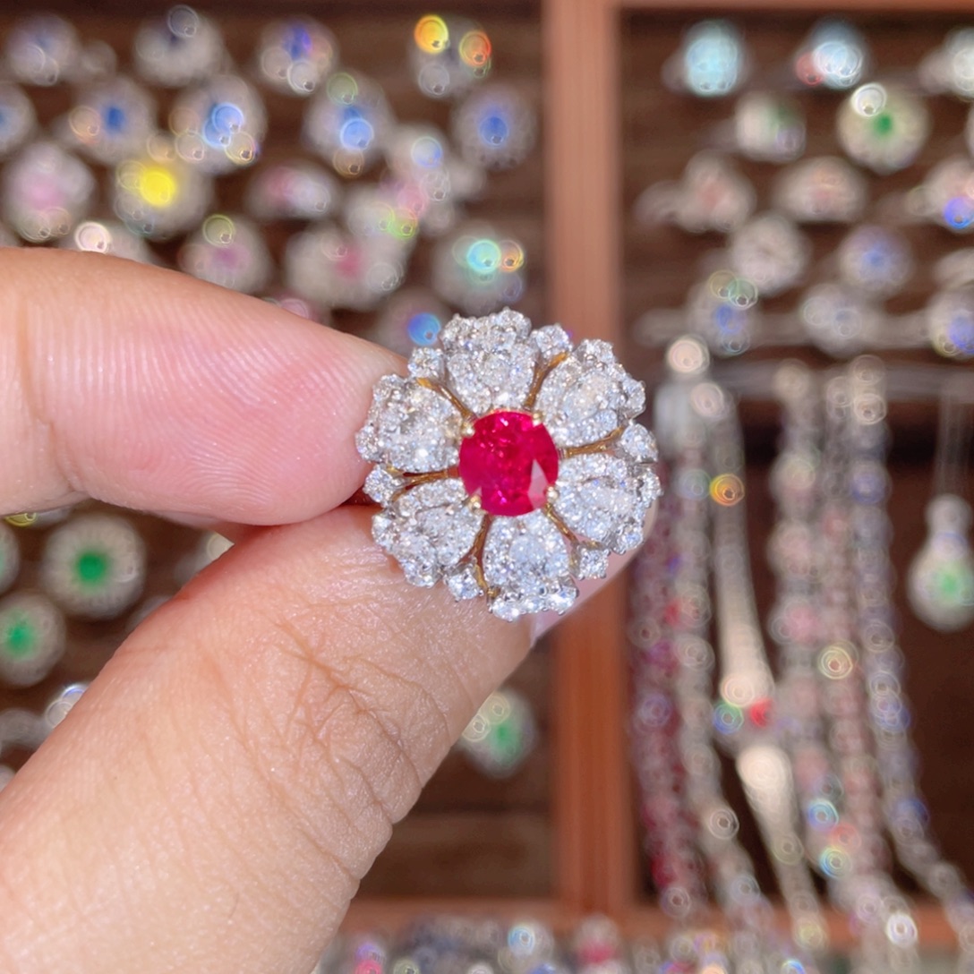 红宝石戒指18K金镶嵌无烧缅甸