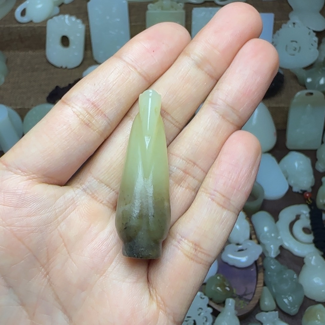 和田玉挂件未镶嵌翁仲