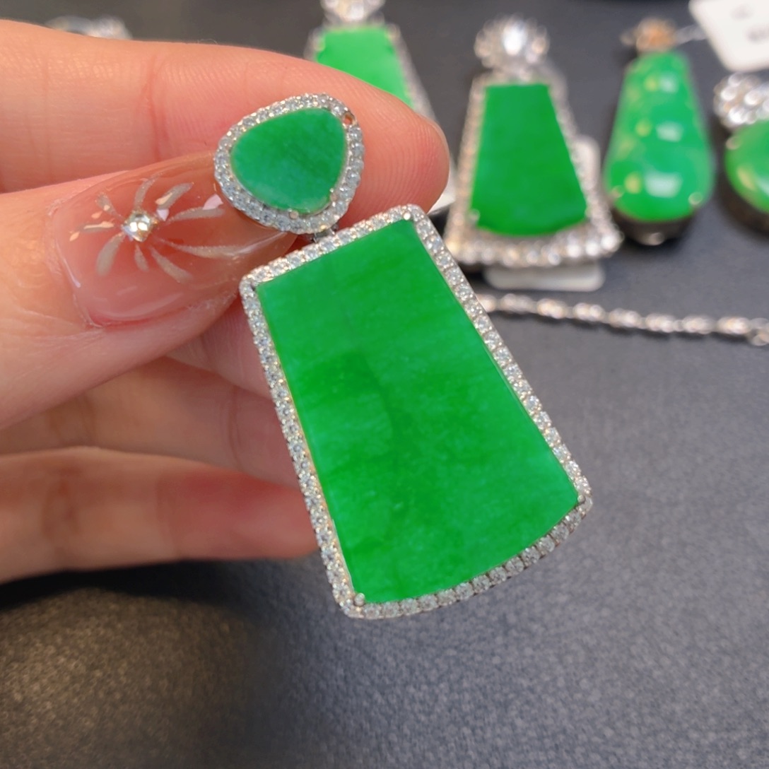 翡翠银S925镶嵌颈饰
