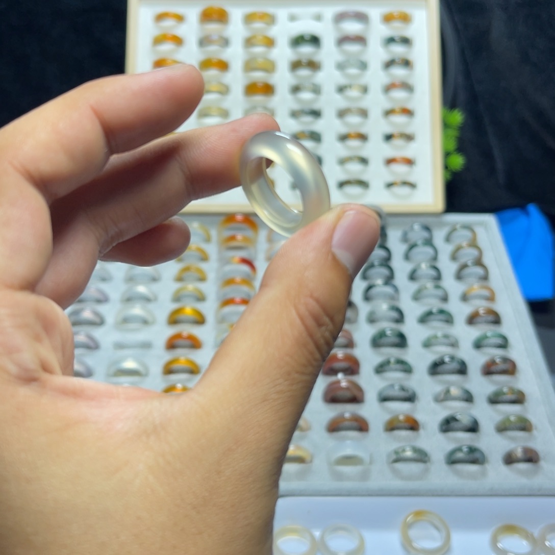 玛瑙/玉髓戒指未镶嵌A****商