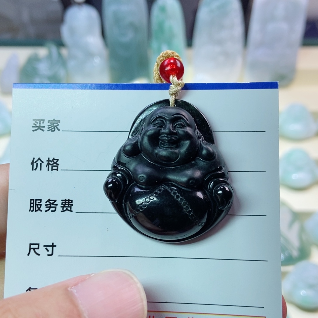 翡翠未镶嵌颈饰佛公