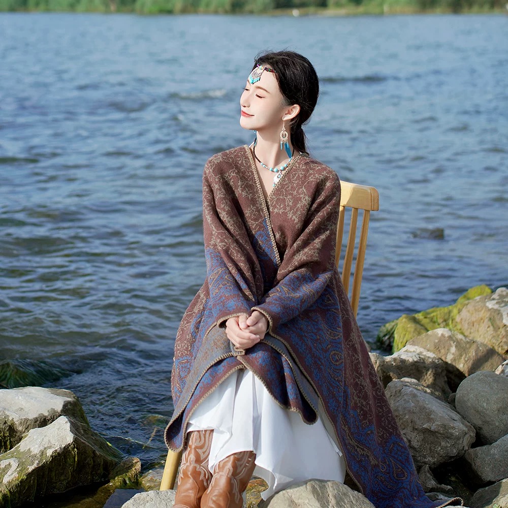 内蒙古厂家直邮民族风撞色藤花高级感披肩新疆云南九寨沟旅行拍照