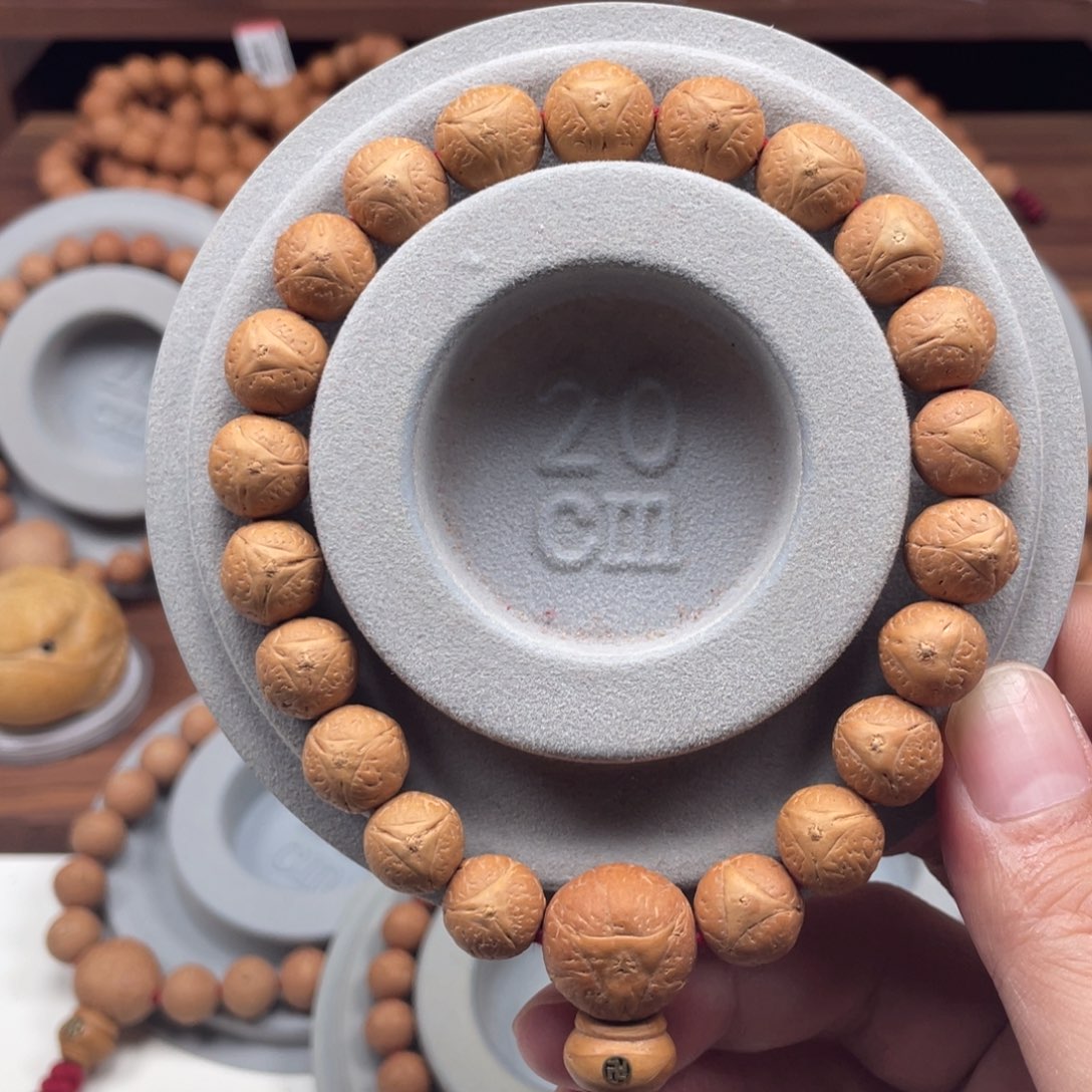 ****柜凤眼菩提吊坠尼泊尔小球龙