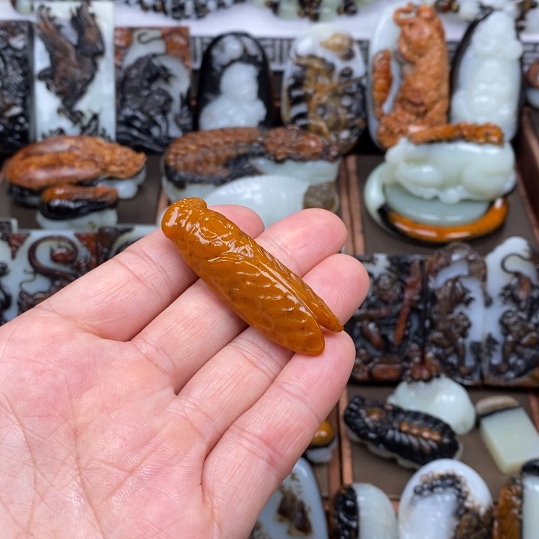 颈饰未镶嵌和田玉