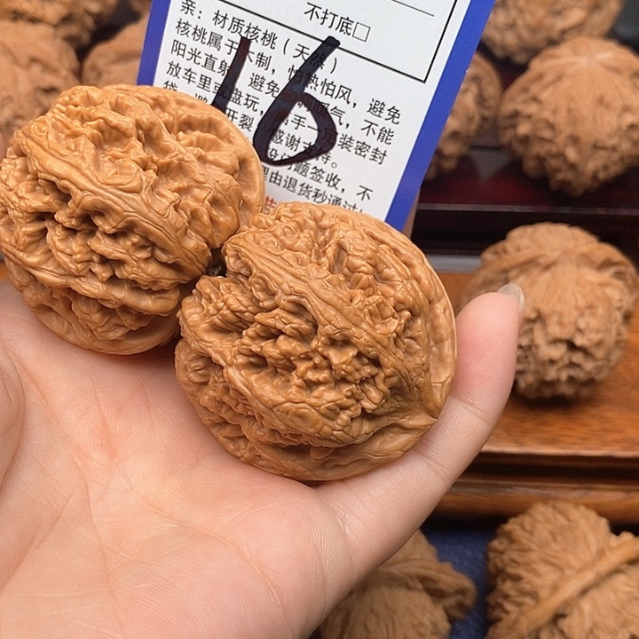 桃核吊坠粗筋狮子头45