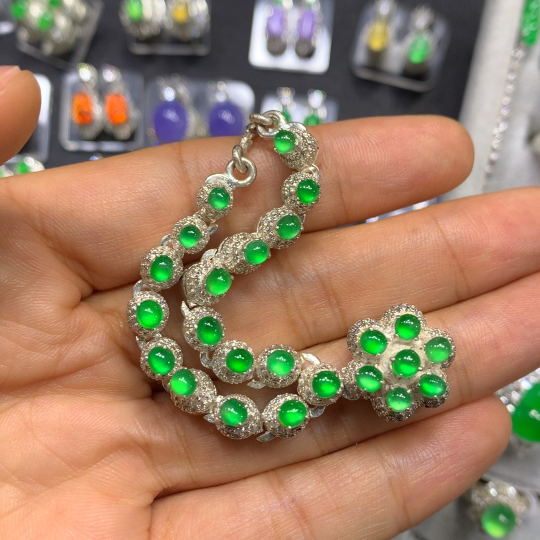 定制翡翠未镶嵌时尚买断不退