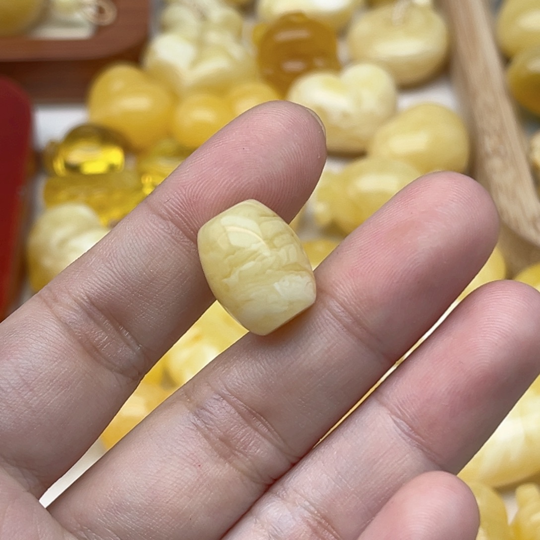 颜***玉蜜蜡未镶嵌裸石天然