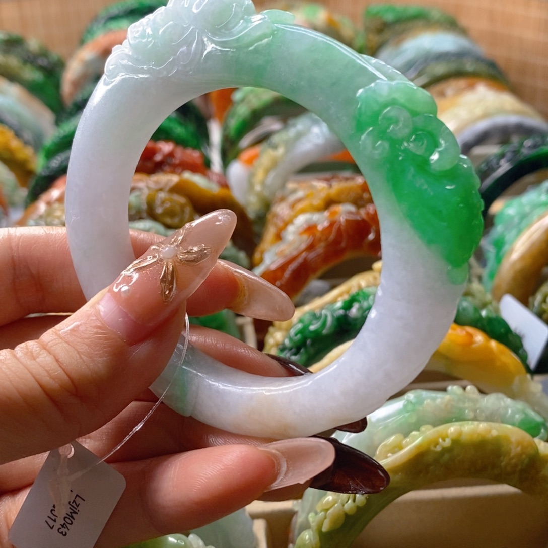 未镶嵌手镯翡翠翡翠