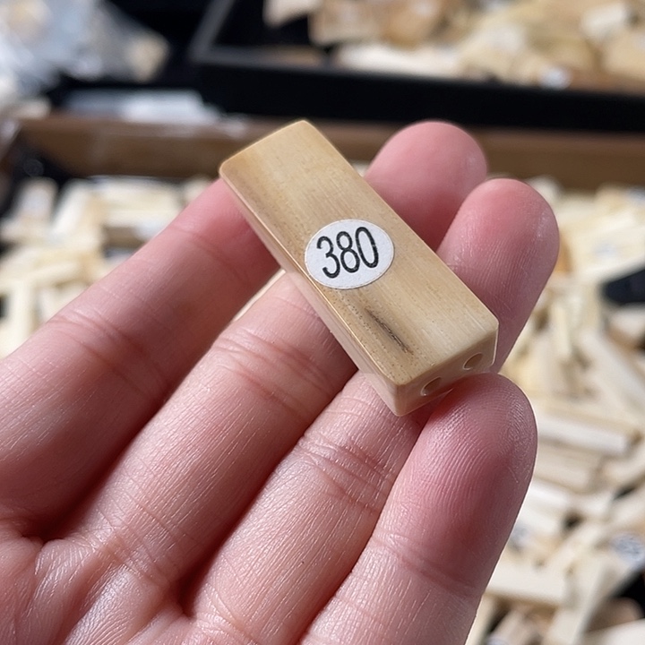 泥塑不打孔联系客服