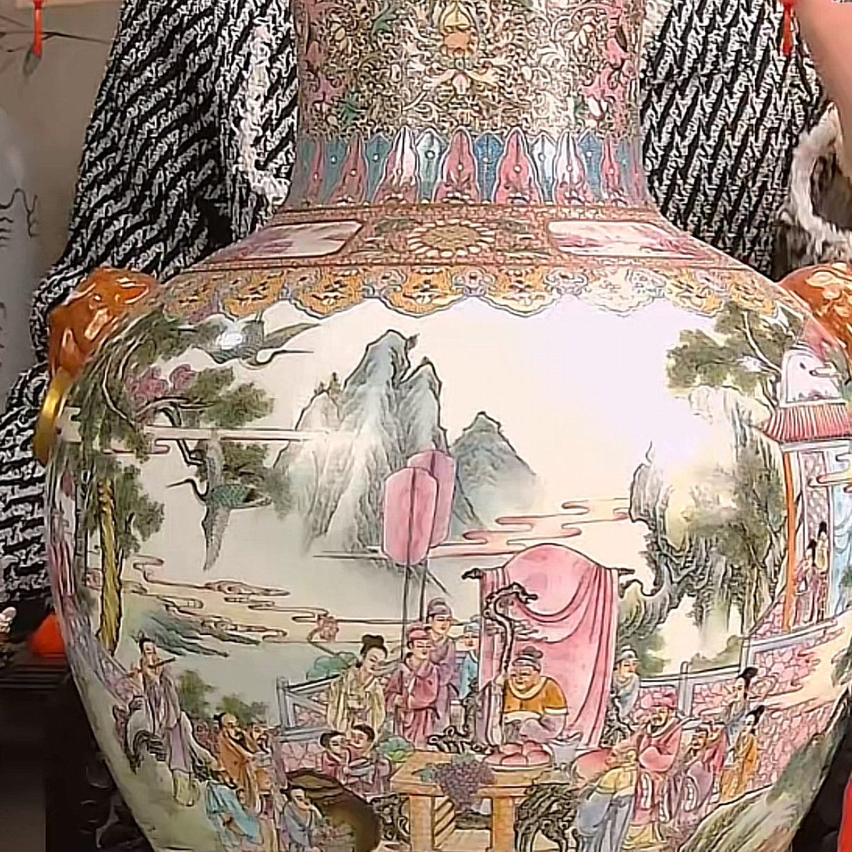 收藏/古玩珐琅彩群仙祝寿图双耳尊