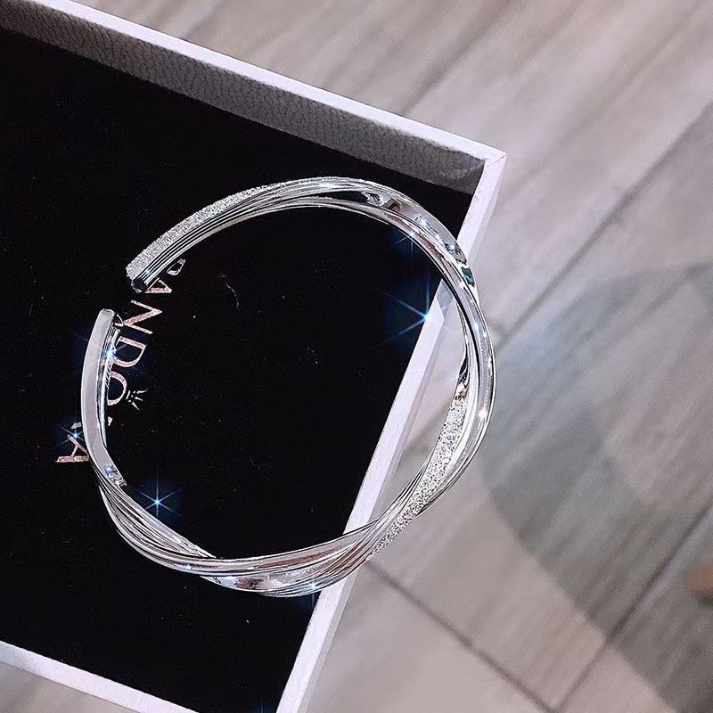 足银9999 高端大气实心精美 爱交织莫比乌斯麻花手镯货号028