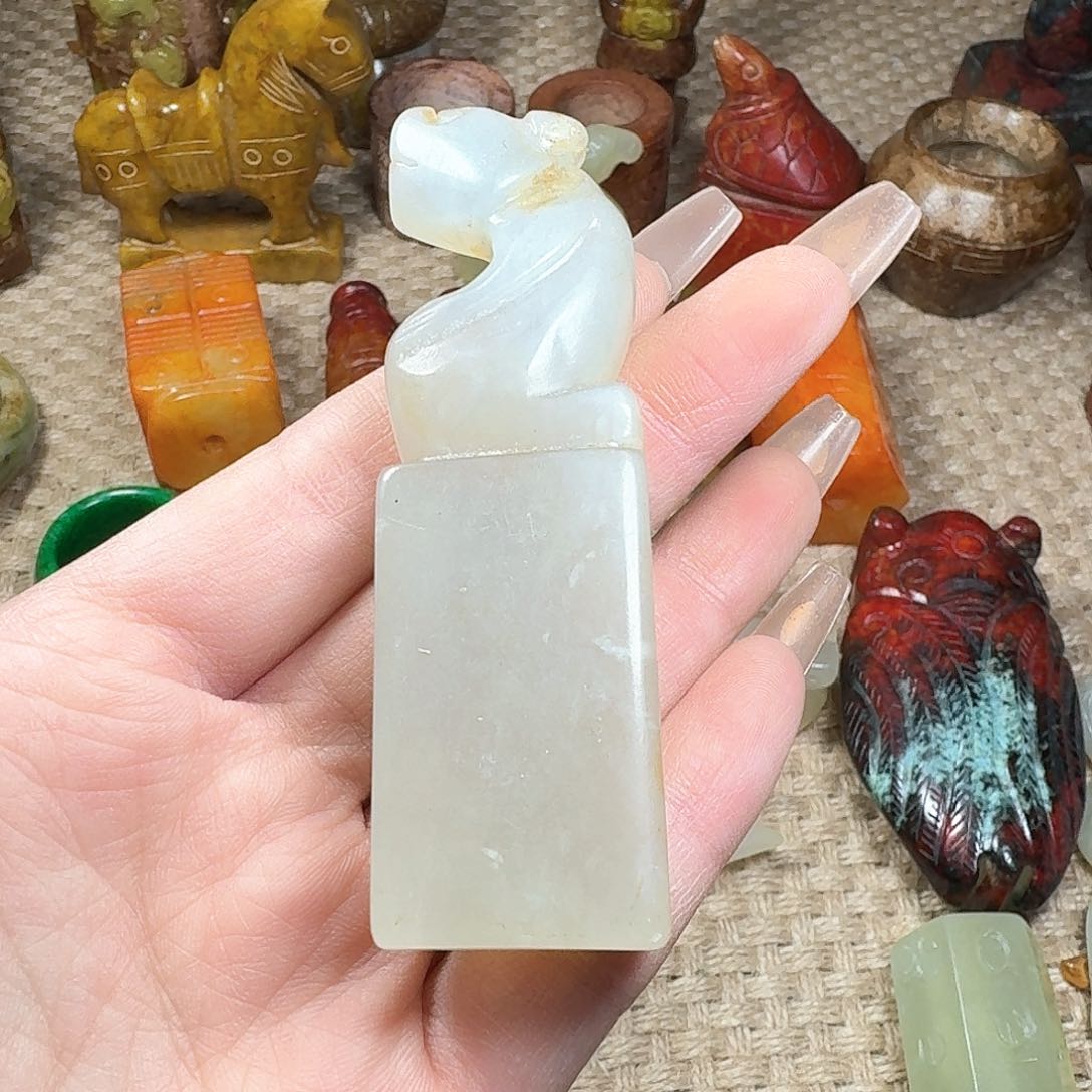 白玉菩提吊坠金**山挂件