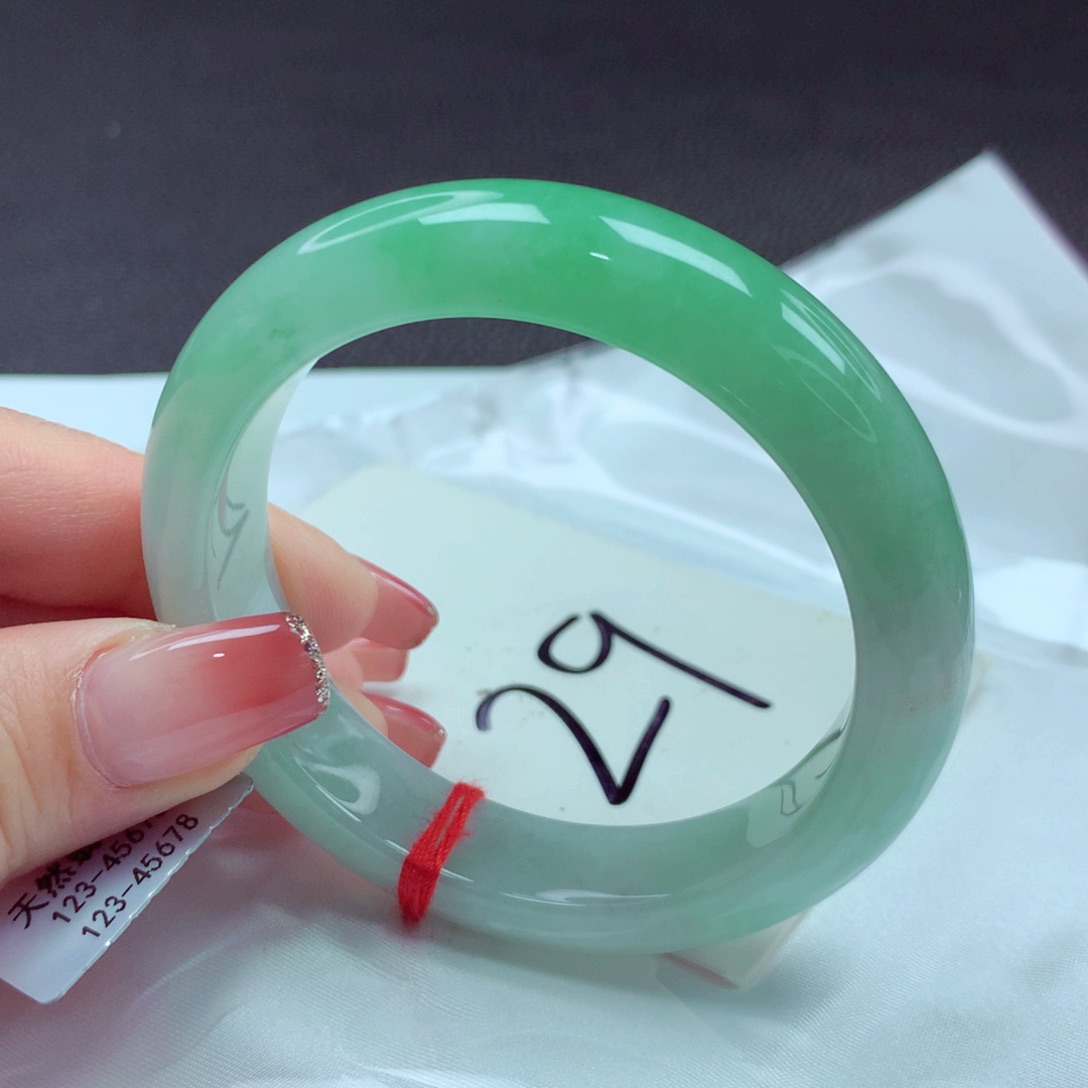 翡翠手镯未镶嵌手镯52