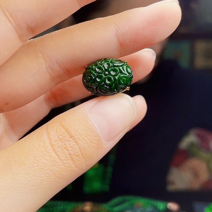 翡翠银S925镶嵌颈饰多样性
