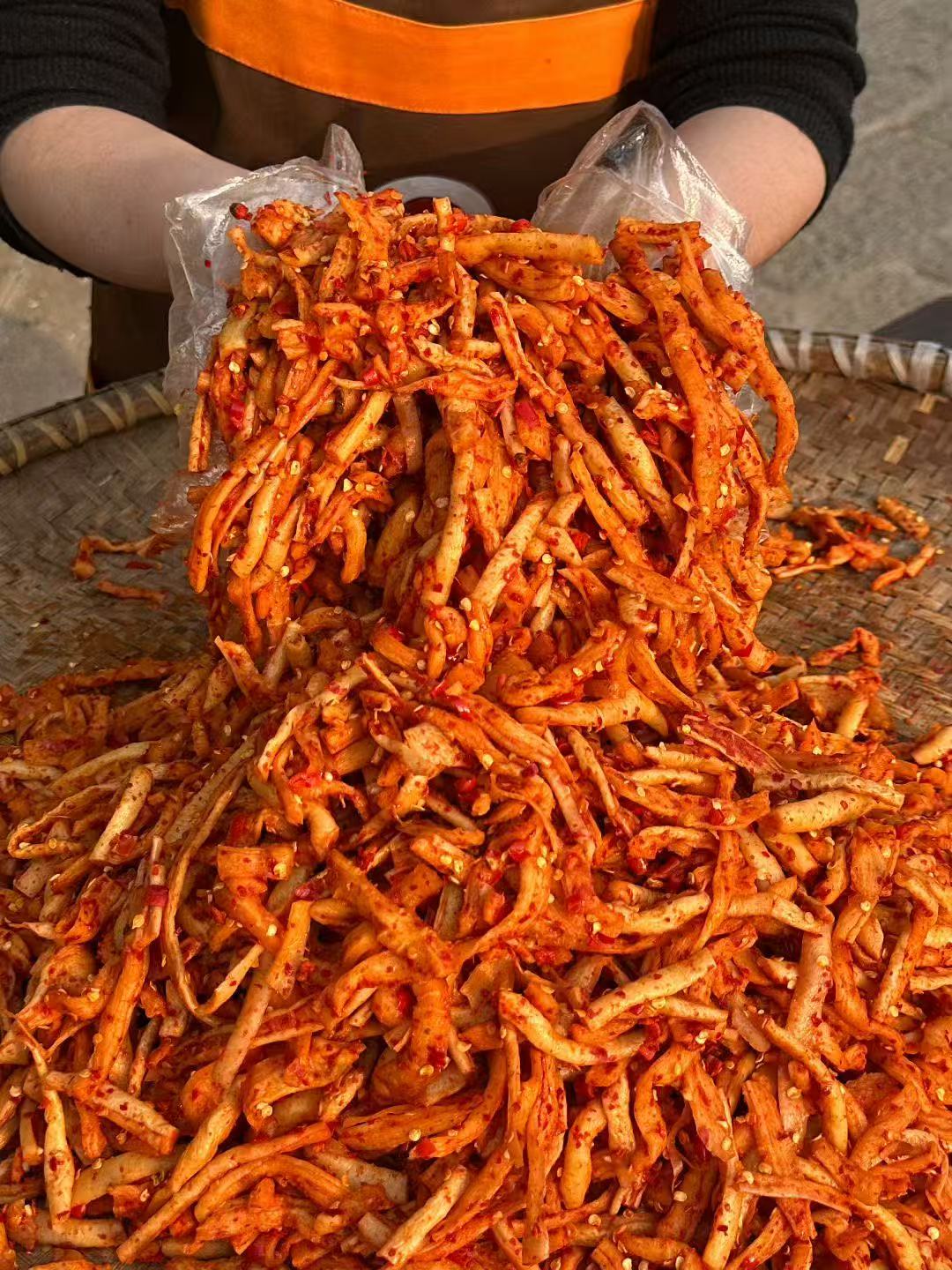 【老马】湖南乡村美食  香辣萝卜条