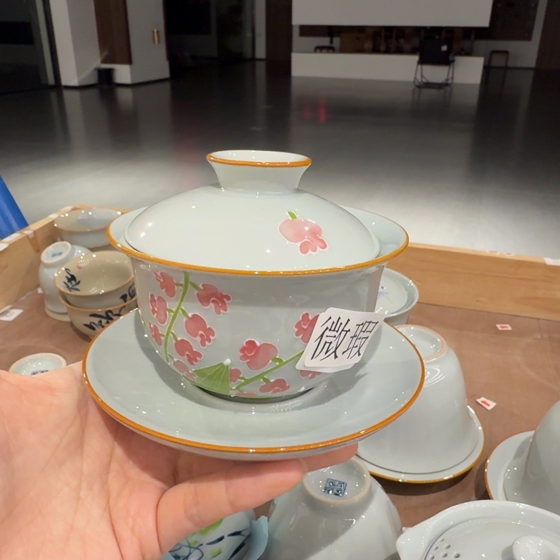 釉下手绘茶具微瑕