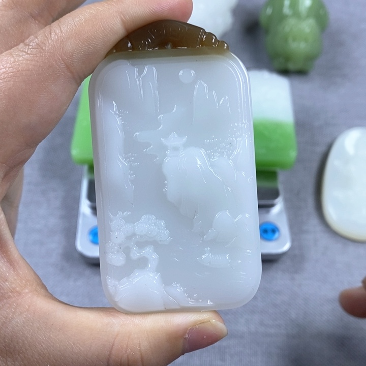 和田玉颈饰未镶嵌