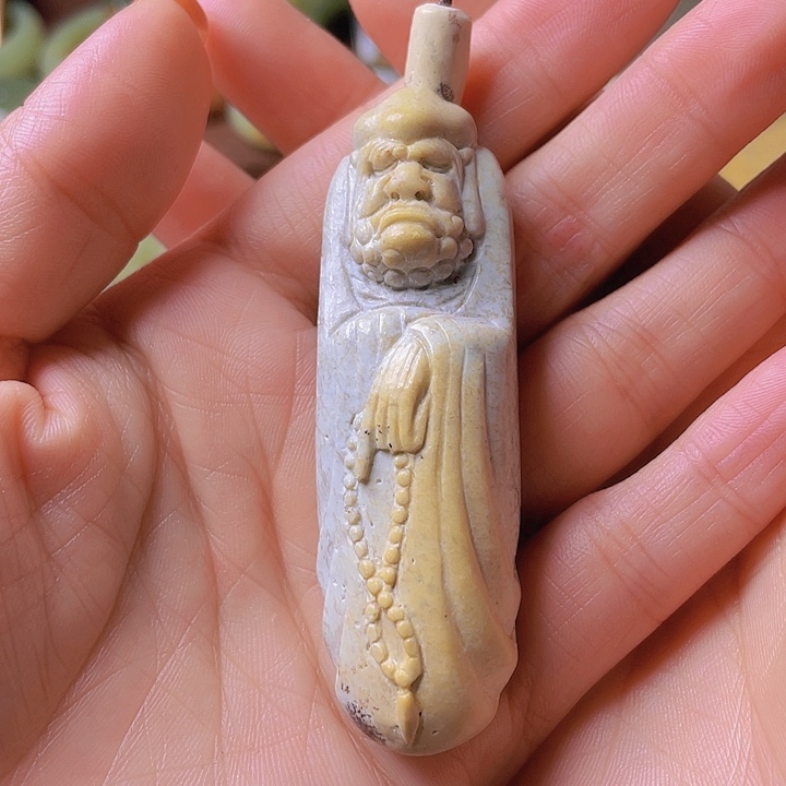 未镶嵌岫岩河磨玉（透闪石质玉）挂件大*