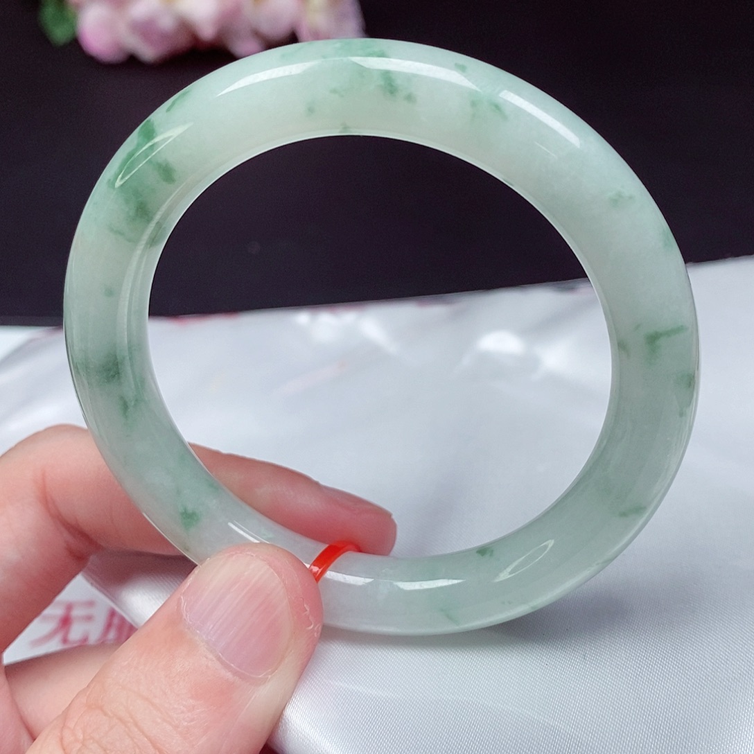 翡翠未镶嵌手镯56圈