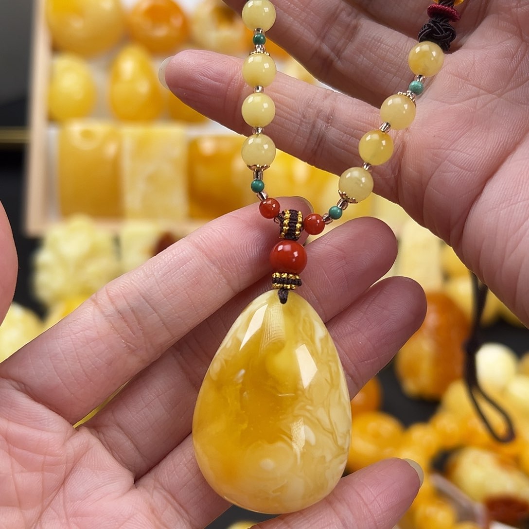 蜜蜡颈饰未镶嵌蜜蜡12.4g