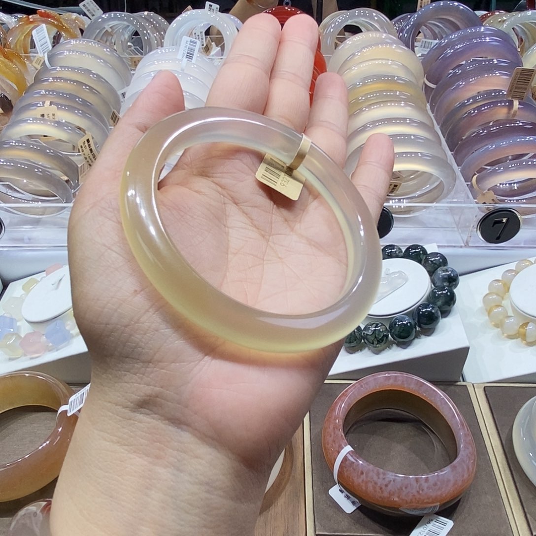 玛瑙/玉髓手镯未镶嵌甜*