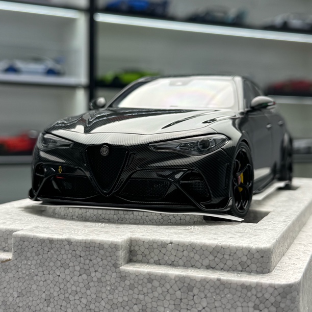 MH 1:18 阿尔法罗密欧朱丽叶Alfa Romeo Giulia GTAm合金汽车模型