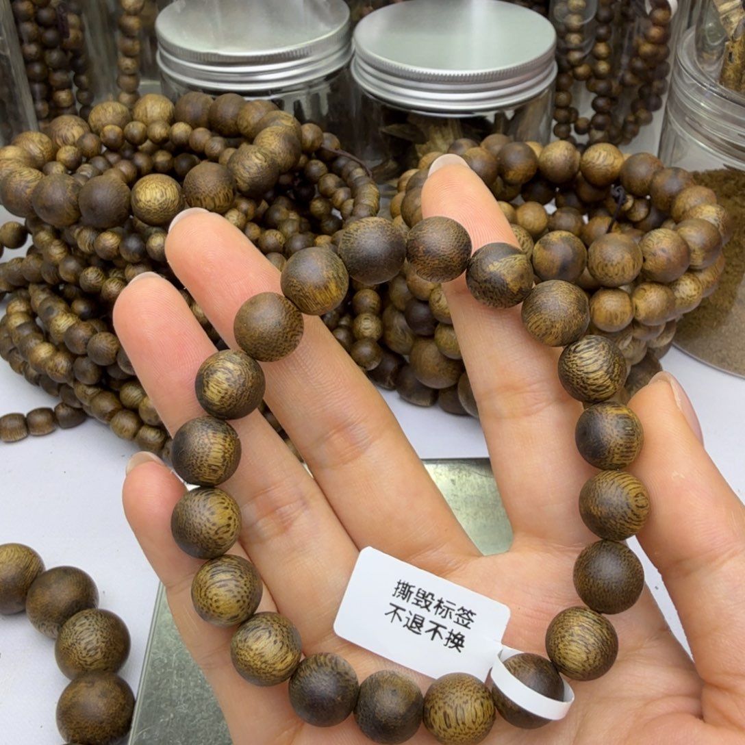 扶***罐沉香手串1.0规格的9克+