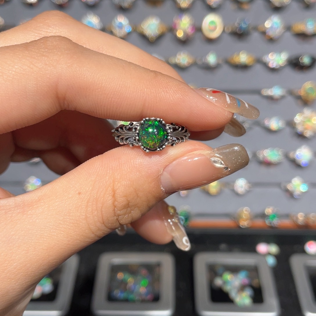 欧泊欧泊戒指银S925镶嵌苏*?