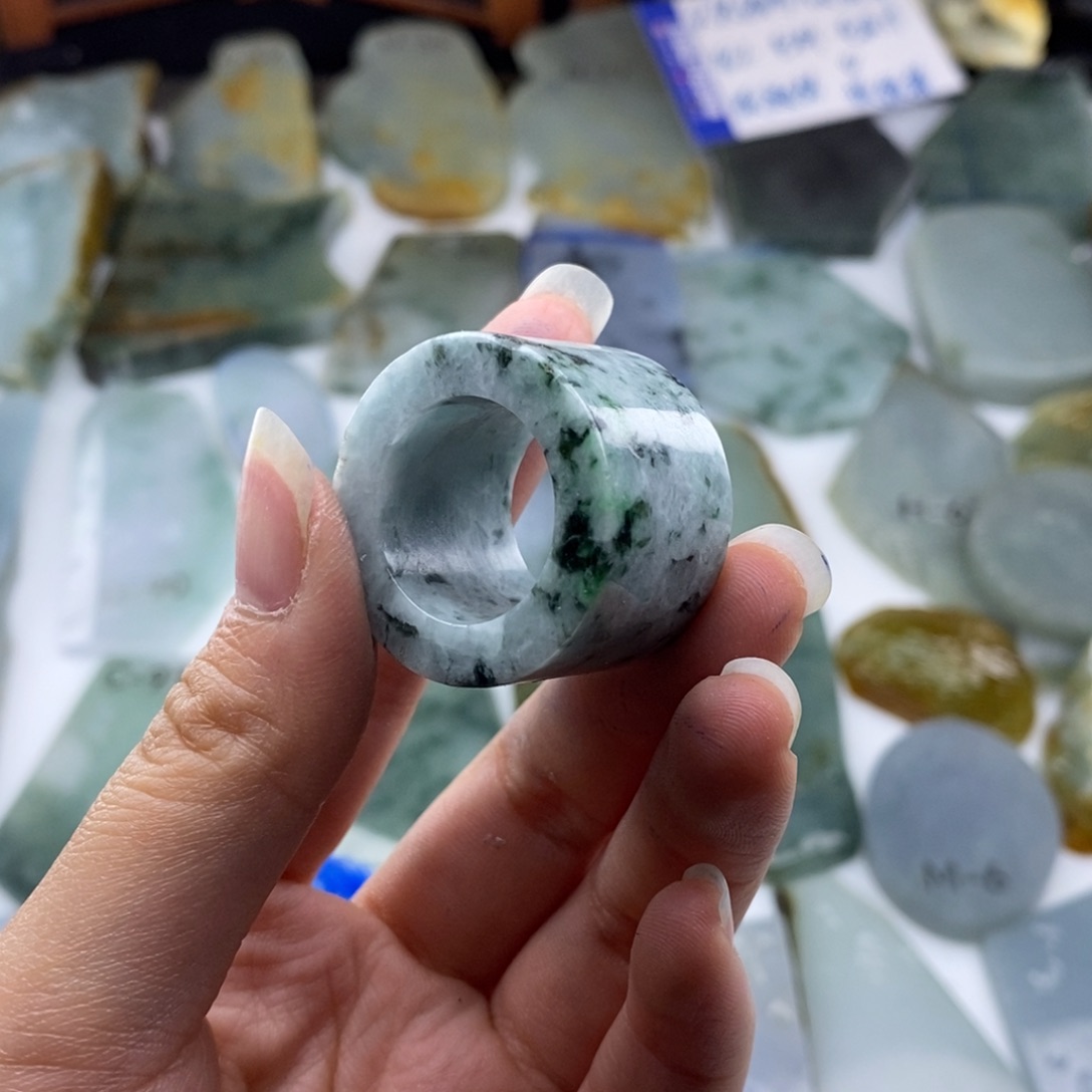 翡翠未镶嵌挂件天然缅甸A货翡翠